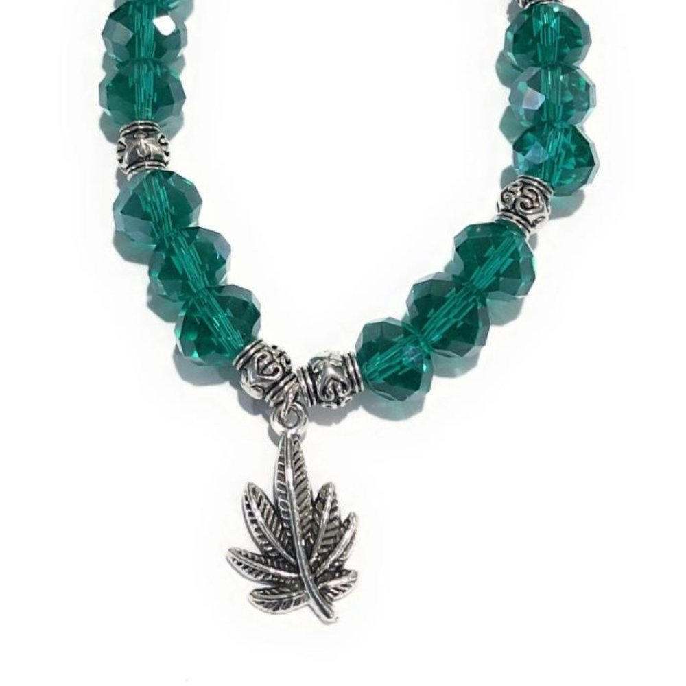 MADARI FASHIONS - Cannabis Green Beaded Bracelet